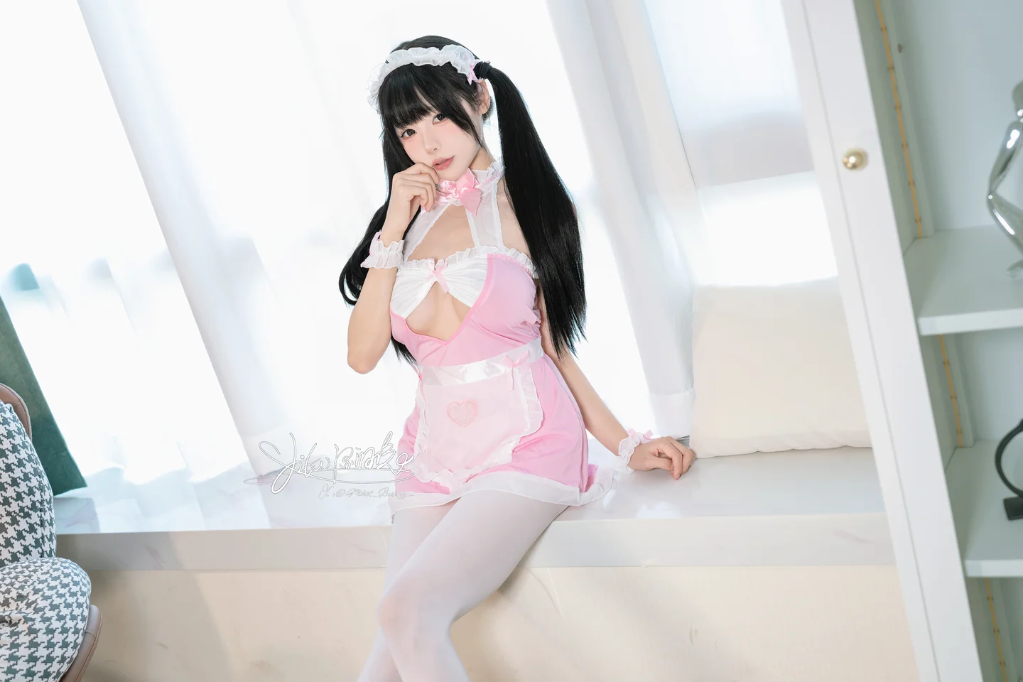 Yiko湿润兔_10月月票专属特典『欢迎回家』41P_1V_Mr_Chu tg@simisebaisi4.webp