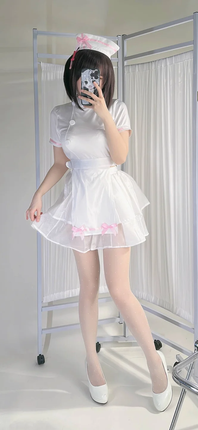 miko酱ww - 护士宝宝 [36P] 20240815-120506(1).webp