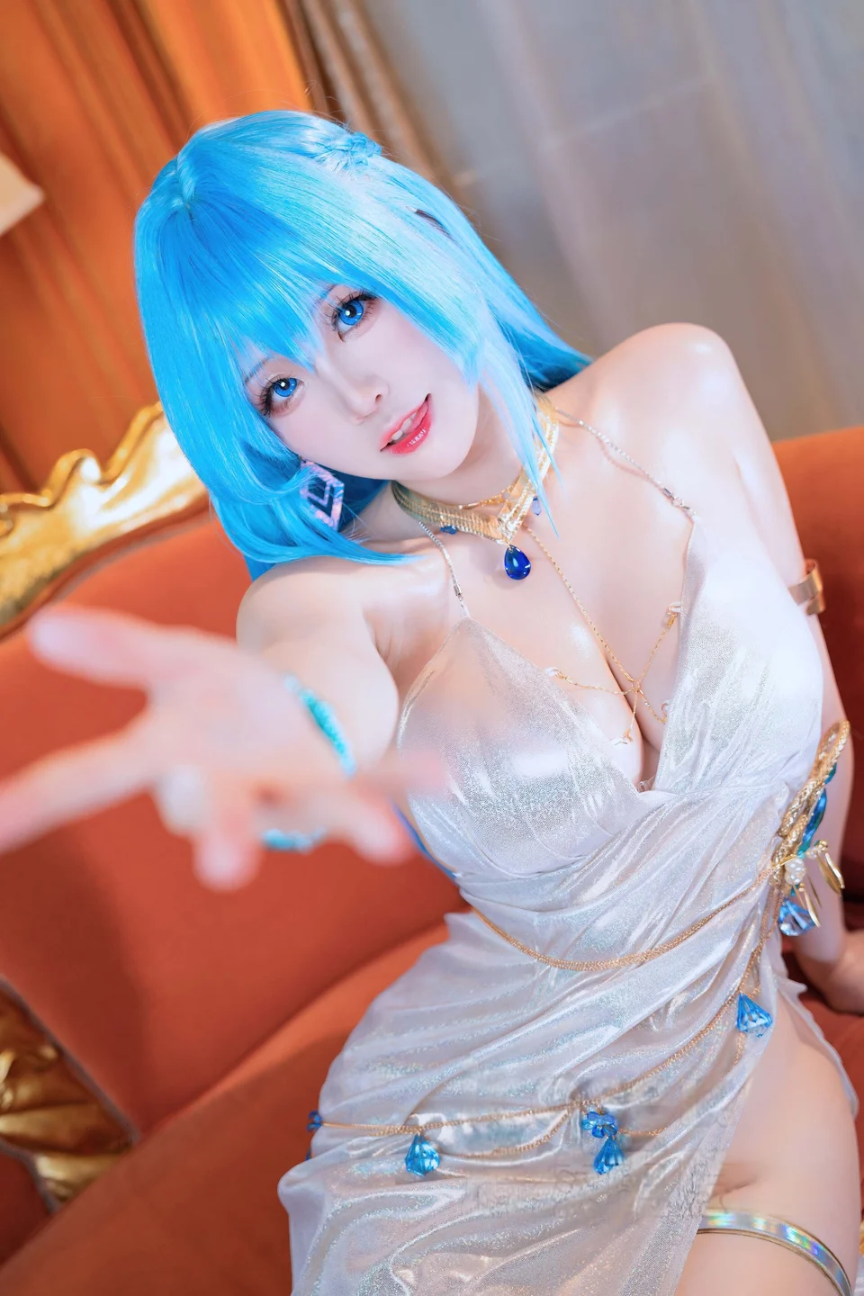 miko酱ww - NIKKE：胜利女神 海伦礼服 [39P] TG@simisebaisi027.webp