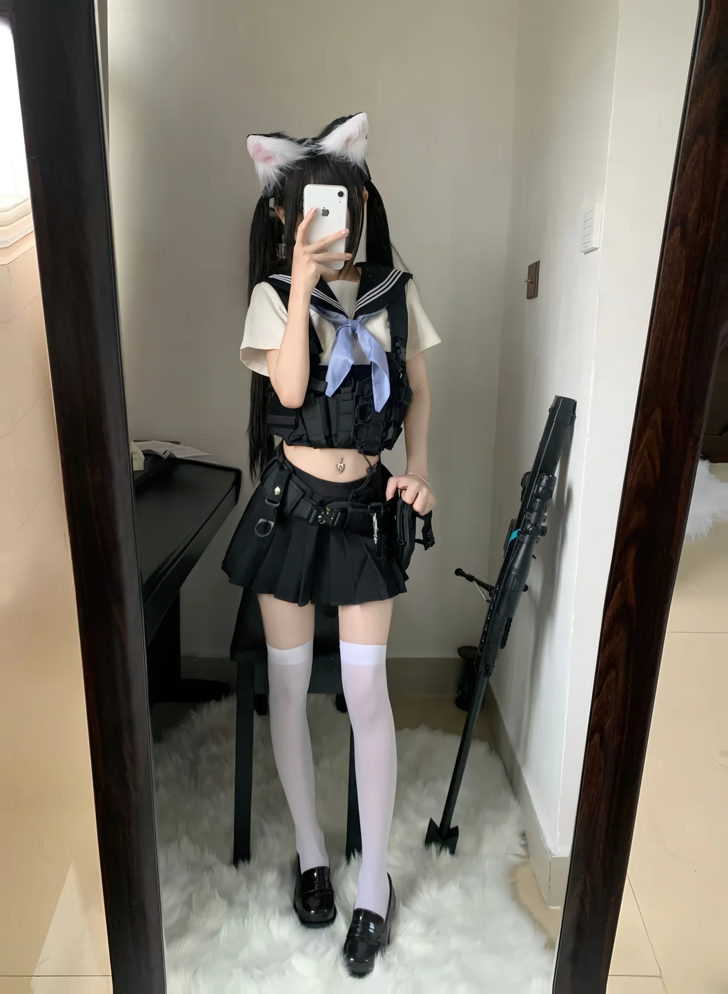 rua阮阮 - No.016 战术自搭 [18P-233MB] 003.webp