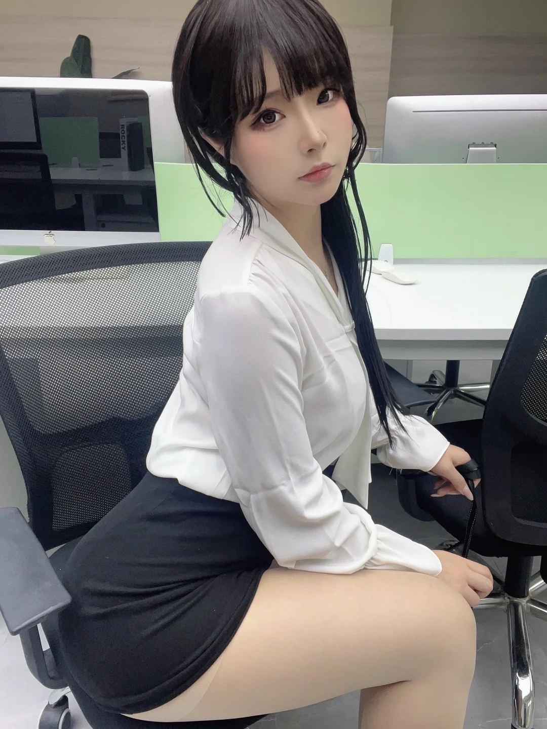 yuuhui玉汇 - 体贴的秘书 [37P]