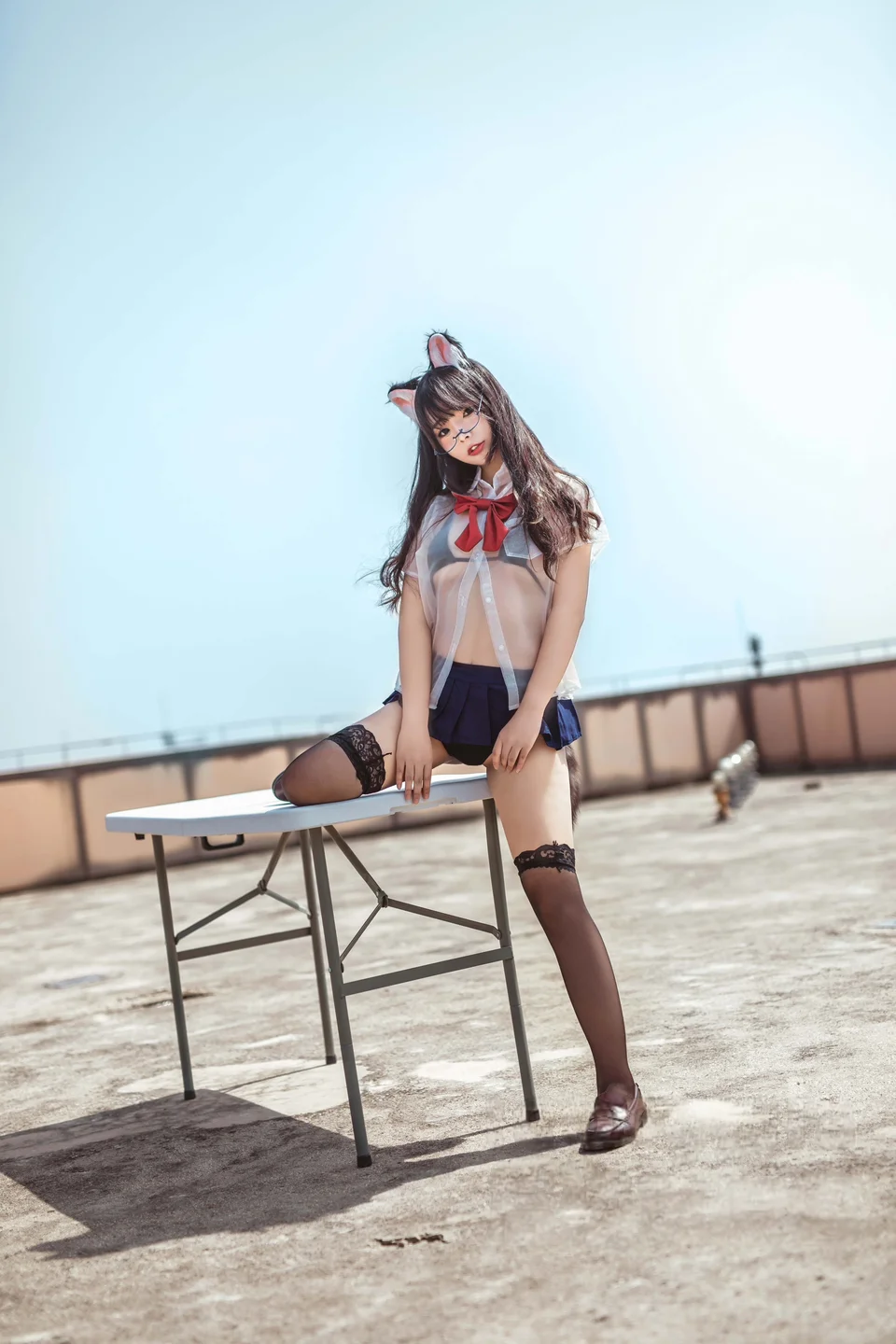 yuuhui玉汇 - 天台猫猫+黑犬机器人女友 [32P] tg@simisebaisi6.webp