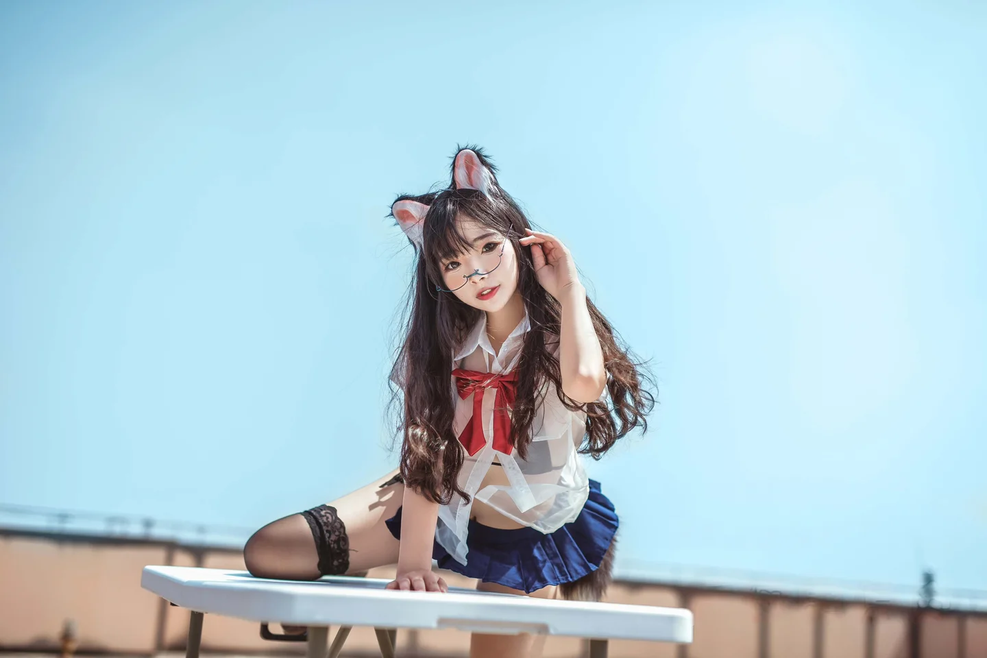 yuuhui玉汇 - 天台猫猫+黑犬机器人女友 [32P] tg@simisebaisi9.webp