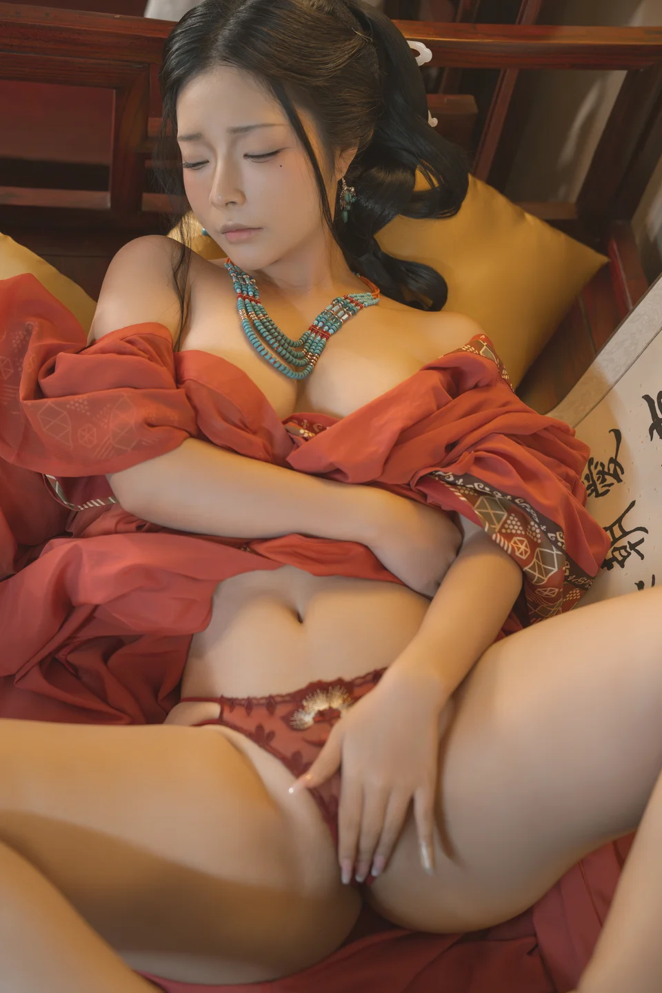 yuuhui玉汇 - 湘追夫人 [143P 2V] tg@simisebaisi84.webp
