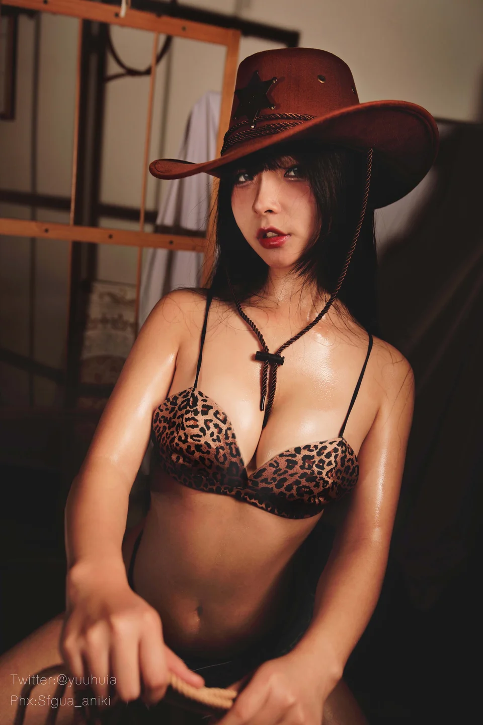 yuuhui玉汇 - 豹纹牛仔 [25P]