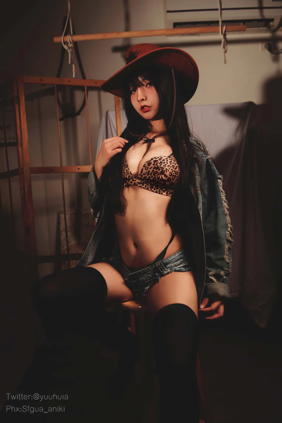 yuuhui玉汇 - 豹纹牛仔 [25P] 20240827-003941(12).webp